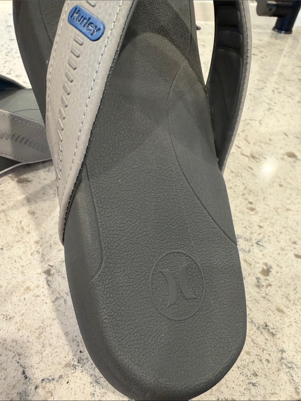 Hurley Men’s Gray and Dark Gray Flip-Flop Sandals - Picture 5 of 5